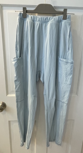 FP Movement Free People Hot Shot Pants Mediterranean Blue - Picture 3 of 7